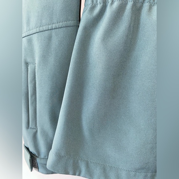 Fabletics Salma Water Resistant Jacket - Picture 5 of 6